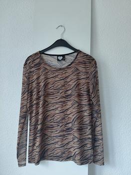 38 CATWALK JUNKIE print -PUT
