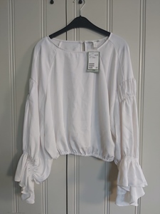 38 H&M top nieuw -NIJ