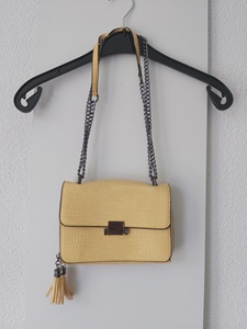 38 MADE in ITALY butteryellow -HN