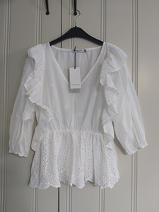 38/40 COSTES broderie nieuw