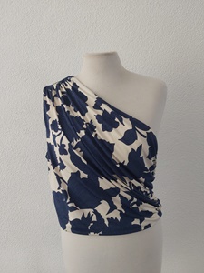 40 H&M one shoulder -KR