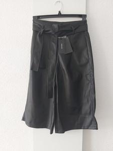 36 VERO MODA city short -NM