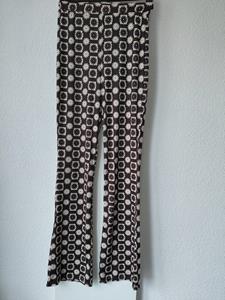 36 PULL & BEAR flared bloem -LH