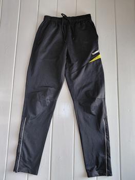 36/S HUMMEL zwart -VI