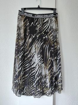38 MONARI lange rok -HN
