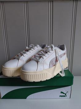 39 PUMA sneakers carina