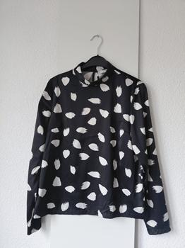 40 PIECES black print -BEE