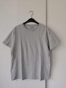 38 PULL & BEAR grijs