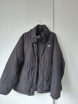 38 PULL & BEAR zwarte jas