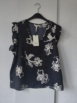 38 OBJECT nieuwe top