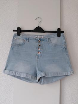 38/40 FB SISTERS short -KI