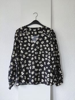 42 VERO MODA zwarte blouse -NM
