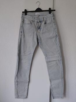 38 CALVIN KLEIN slim taper
