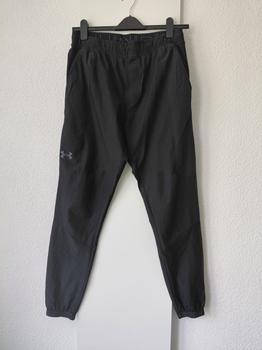 38 UNDER ARMOUR zwart -OL