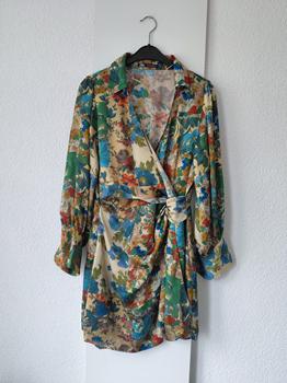 40 ZARA jurk gekleurd -AM