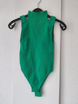 38 ZARA groene body -HB