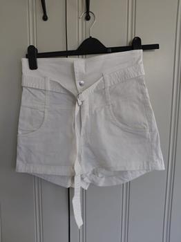 38 H&M witte short -SCH