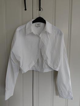 38/40 SHOEBY crop blouse -HAL
