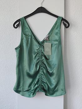 38 H&M groene top -NM