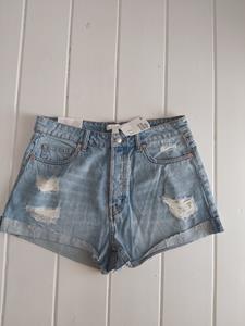 40/42 H&M short nieuw