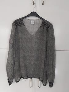 38 CULTURE grey top -HN