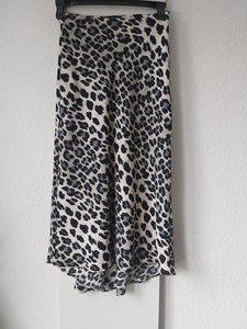 36 ZARA rok print -PU