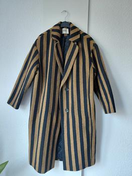 36 MOSCHINO mantel gestreept -IL