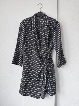 38 ZARA jurkje strik 