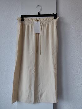 38 ZARA butter yellow -DO