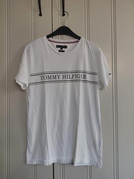 38 TOMMY HILFIGER t-shirt -BAR