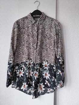 40 ZARA blouse bloem -HN