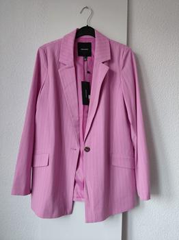 36 VERO MODA roze blazer