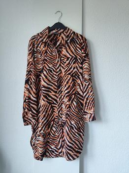 40 NORAH travel jurk -NM