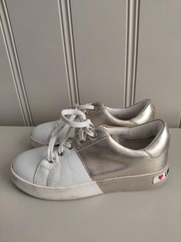38 LOVE MOSCHINO sneakers