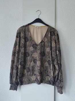 38 TRAMONTANA travel top -KLE