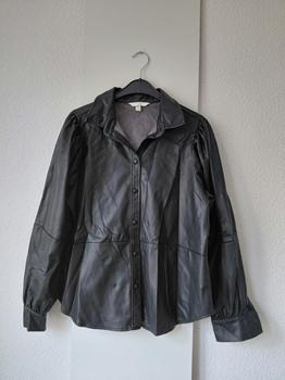 38 H&M leer look -SCH